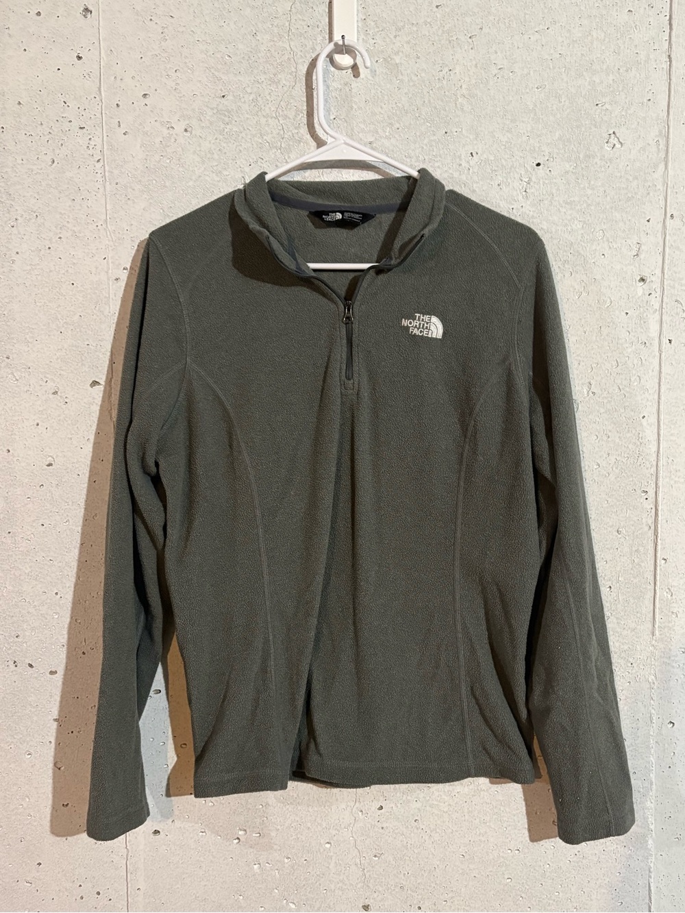 The North Face 1/4 Zip Fleece Pullover | Size: Large